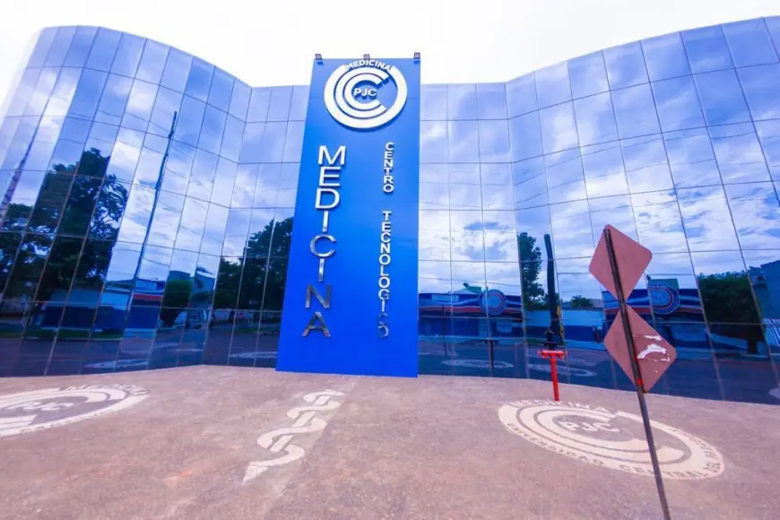 Medicina no Paraguai: Universidade Central do Paraguai oferece formação de excelência com laboratórios equipados e matrículas abertas