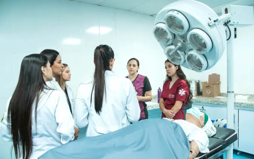 Universidade Central do Paraguai de Pedro Juan com matrículas abertas para Medicina em 2026.1