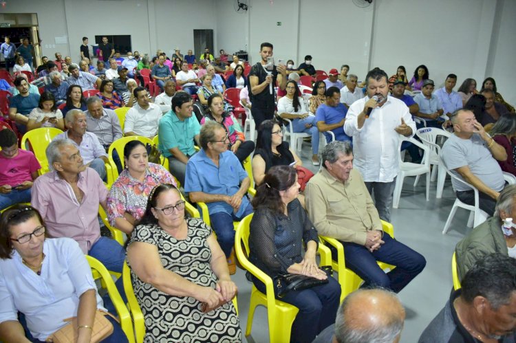 Em Fátima do Sul, Carlos Bernardo acompanha André Puccinelli em reuniões