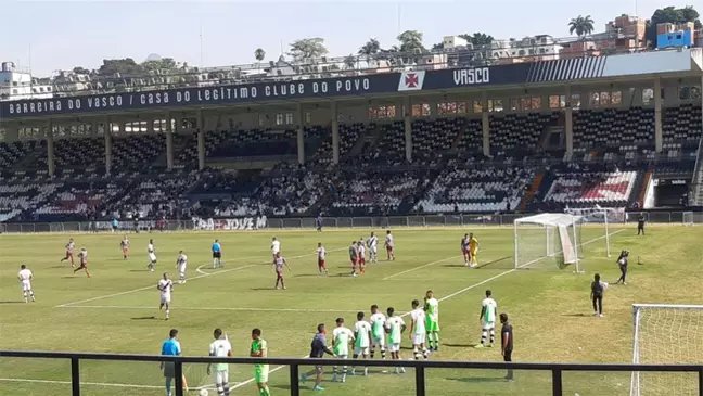 Fluminense supera o Vasco em São Januário, vira no agregado e é campeão do Carioca Sub-20