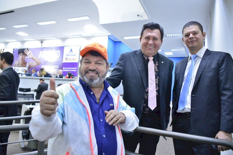 Carlos Bernardo visita Câmara Municipal de Campo Grande