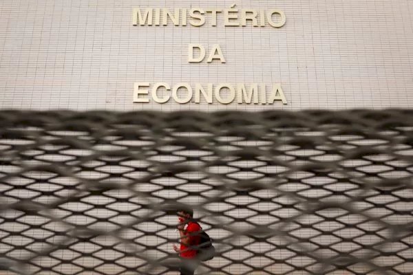 Ministério da Economia mantém ponto facultativo nesta sexta-feira (28)