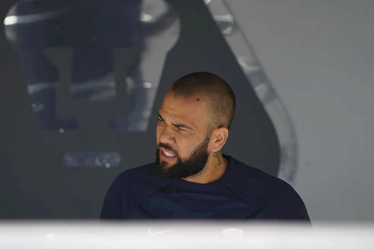 Tatuagem íntima, banheiro de boate, troca de prisão e advogado de Messi: o caso Daniel Alves ponto a ponto