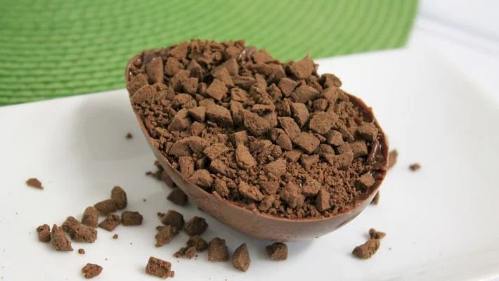 OVO DE PÁSCOA COM BRIGADEIRO DE COLHER