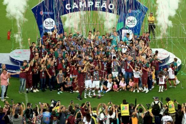 Fluminense atropela o Flamengo por 4 x 1 e é campeão carioca de 2023