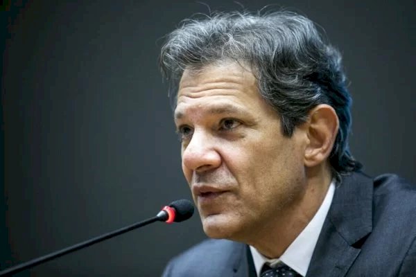 Se a economia desacelerar, “teremos problemas fiscais”, diz Haddad