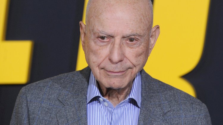 Morre Alan Arkin, vencedor do Oscar por 'Pequena Miss Sunshine', aos 89 anos