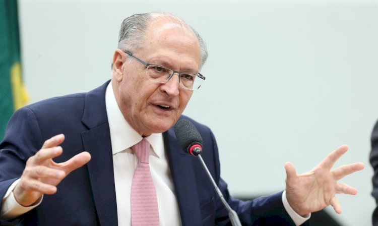 Meta fiscal de 2024 está em discussão e não foi definida, diz Alckmin