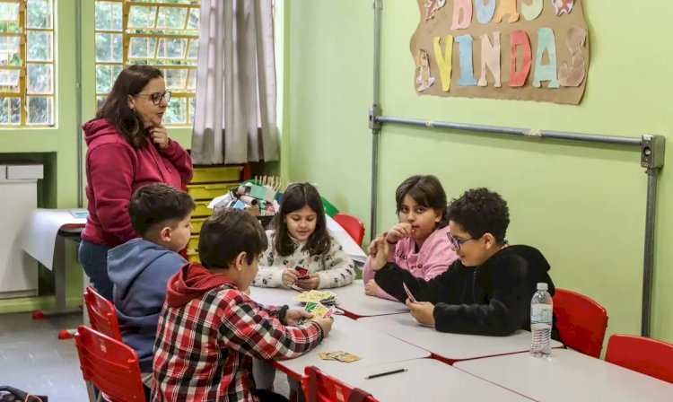 Cerca de 173 mil estudantes estão sem previsão de volta às aulas no RS