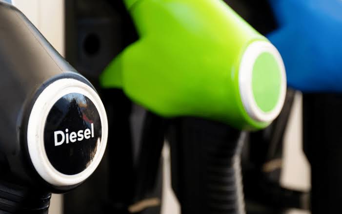 Governo avalia manter subsídio de R$ 2,12 no diesel por mais 30 dias