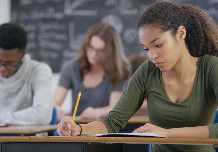 Prova Nacional Docente será aplicada neste domingo em todo o Brasil e poderá ser usada na contratação de professores